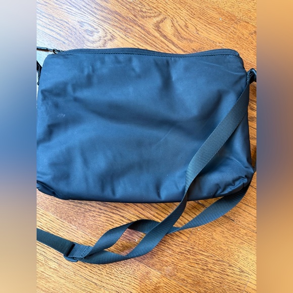 lululemon athletica Black Nylon Parent Backpack/Diaper Bag - Picture 14 of 14